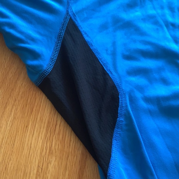 Nike men’s Running shirt. - Picture 4 of 7